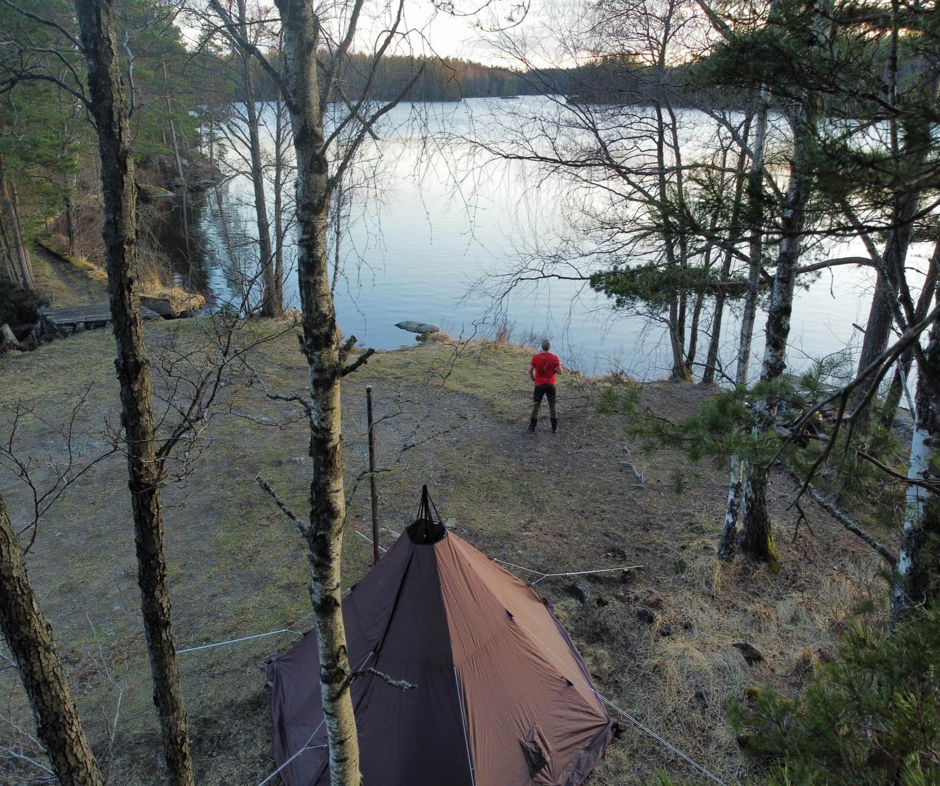 A camping trip with family by the lake  第1张