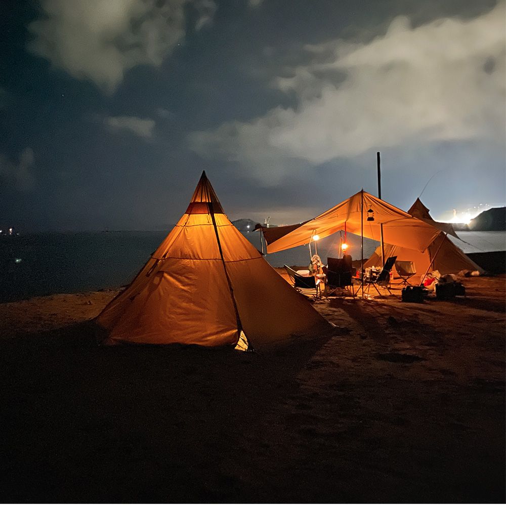 One day and one night beach camping  第1张